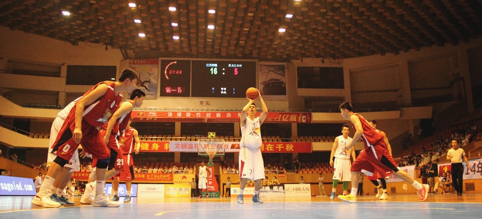 的低成本产 的低成本产